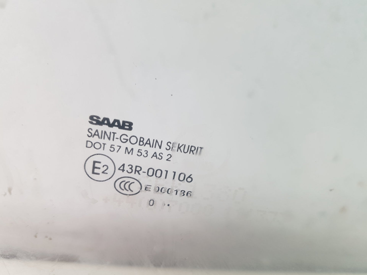2010 - 2012 Saab 9-5  Saloon Right Front Door Window