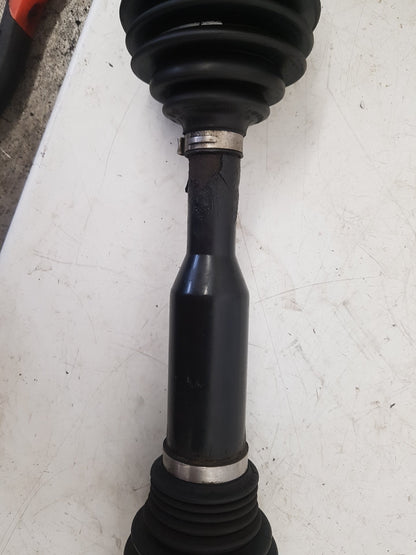 2008 - 2013 Volvo XC60 I 156 Estate Driveshaft (Manual) UK Drivers Side Front. 31272542
