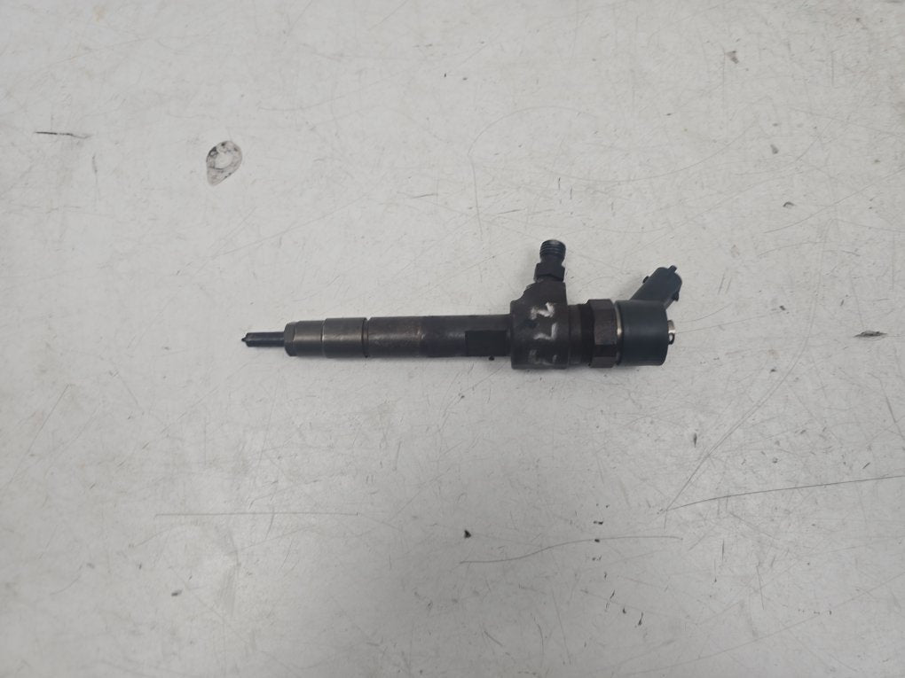 2005 - 2012 Saab 9-3  Estate Fuel Injector 93190429
