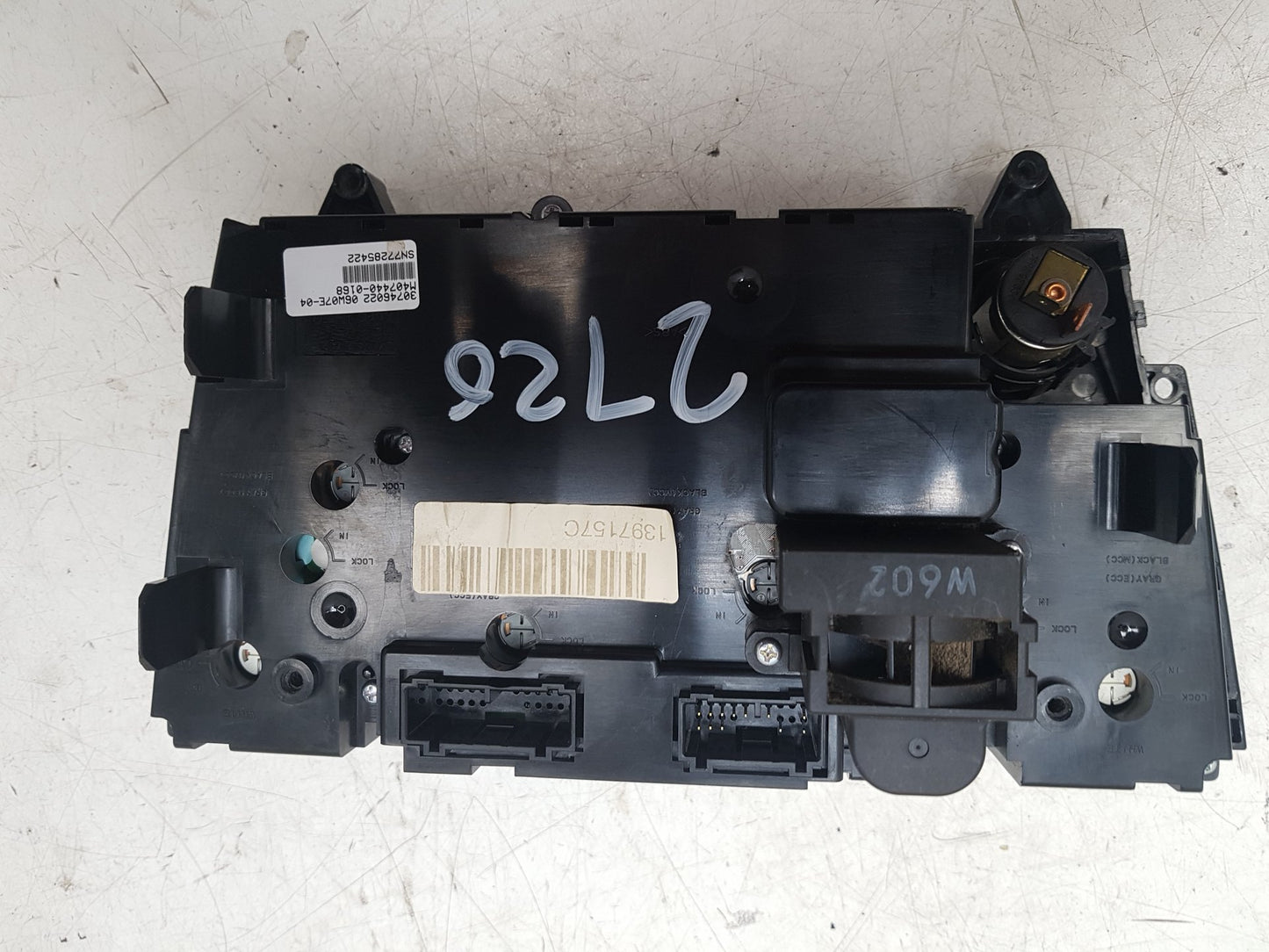 2004 - 2007 Volvo XC70  Estate Heater Controls 30746022
