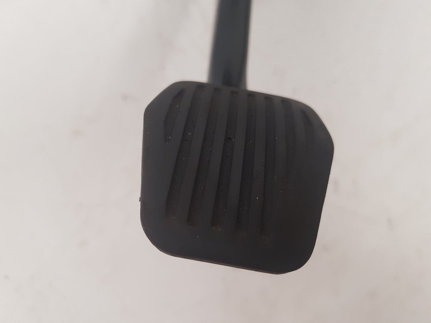 2005 Volvo V50  Estate Brake Pedal 30714999