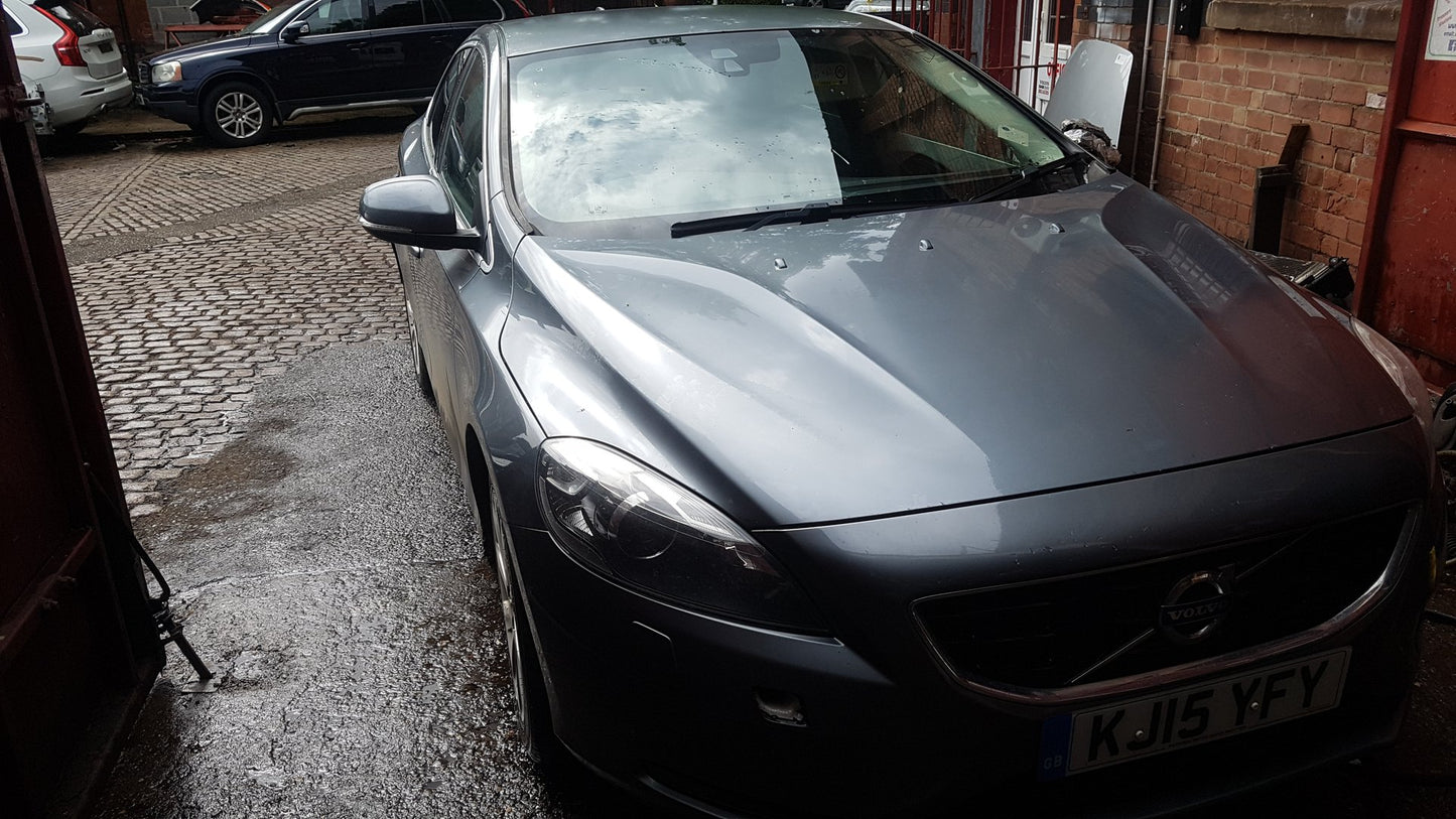 2015 Volvo V401323249V40V40V40V40 Momentum II 295 D4204T9 291452