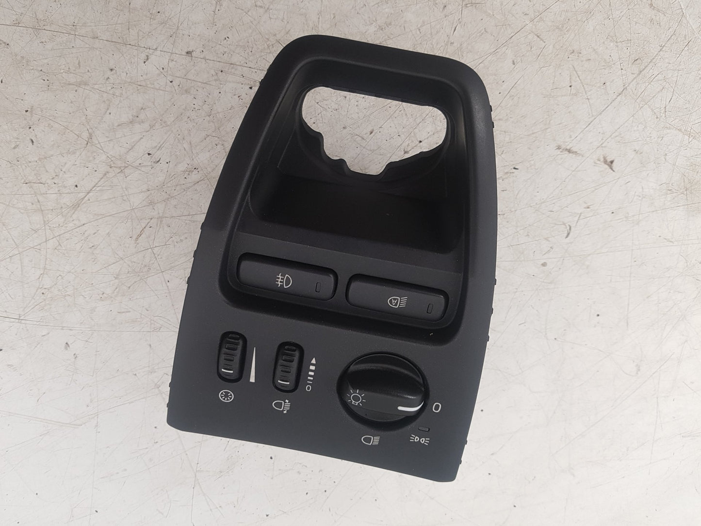 2011 - 2014 Volvo XC90  Estate Headlight Switch 31334998