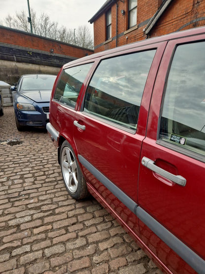 1992 - 1997 Volvo 850  Estate DOOR - BARE (REAR DRIVER SIDE) 9152420