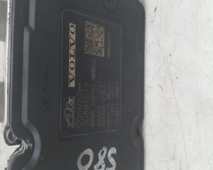 2006 - 2011 Volvo S80  Saloon ABS Pump 30681619