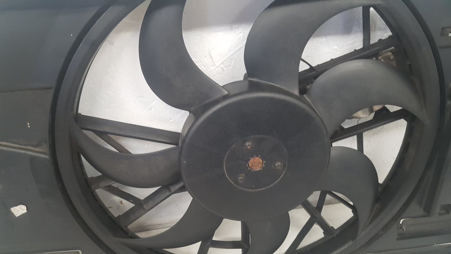 2004 - 2007 Volvo V50  Estate RADIATOR FAN & COWLING (A/C CAR) 3M518C607GB