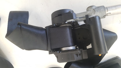 2004 - 2007 Volvo V70  Estate SEAT BELT - CENTRE REAR 30642884