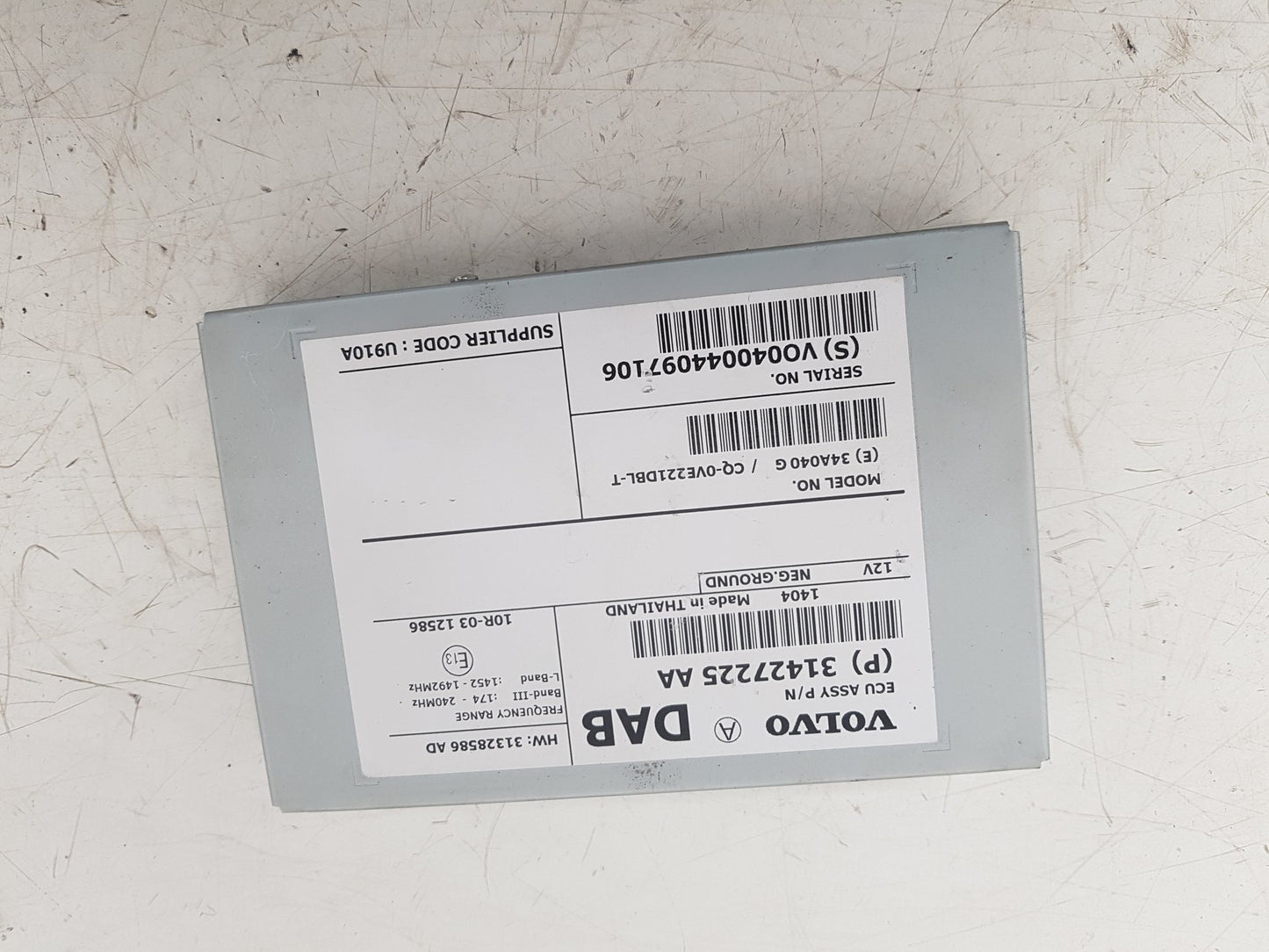 2012 - 2015 Volvo V40  Hatchback DAB RADIO ECU 30644931AA