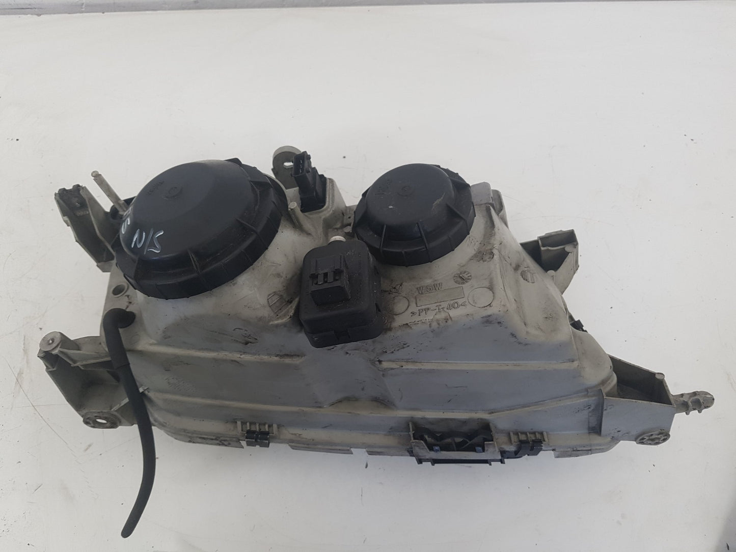 1998 - 2009 Saab 9-5  Estate HEADLIGHT/HEADLAMP GLASS (PASSENGER SIDE) YS3EF55E4X3084539