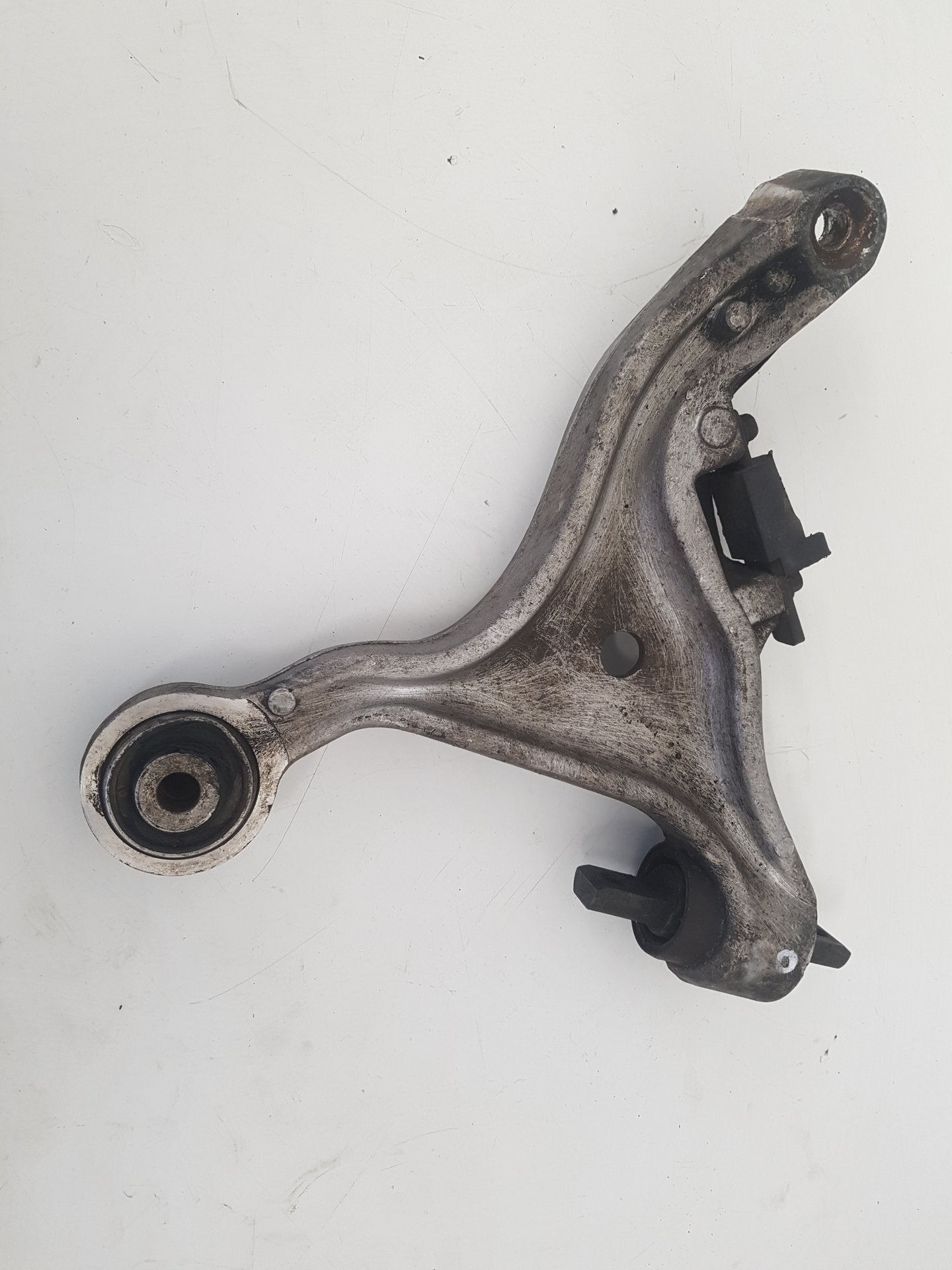 2006 Volvo V70  Estate Right Front Lower Control Arm