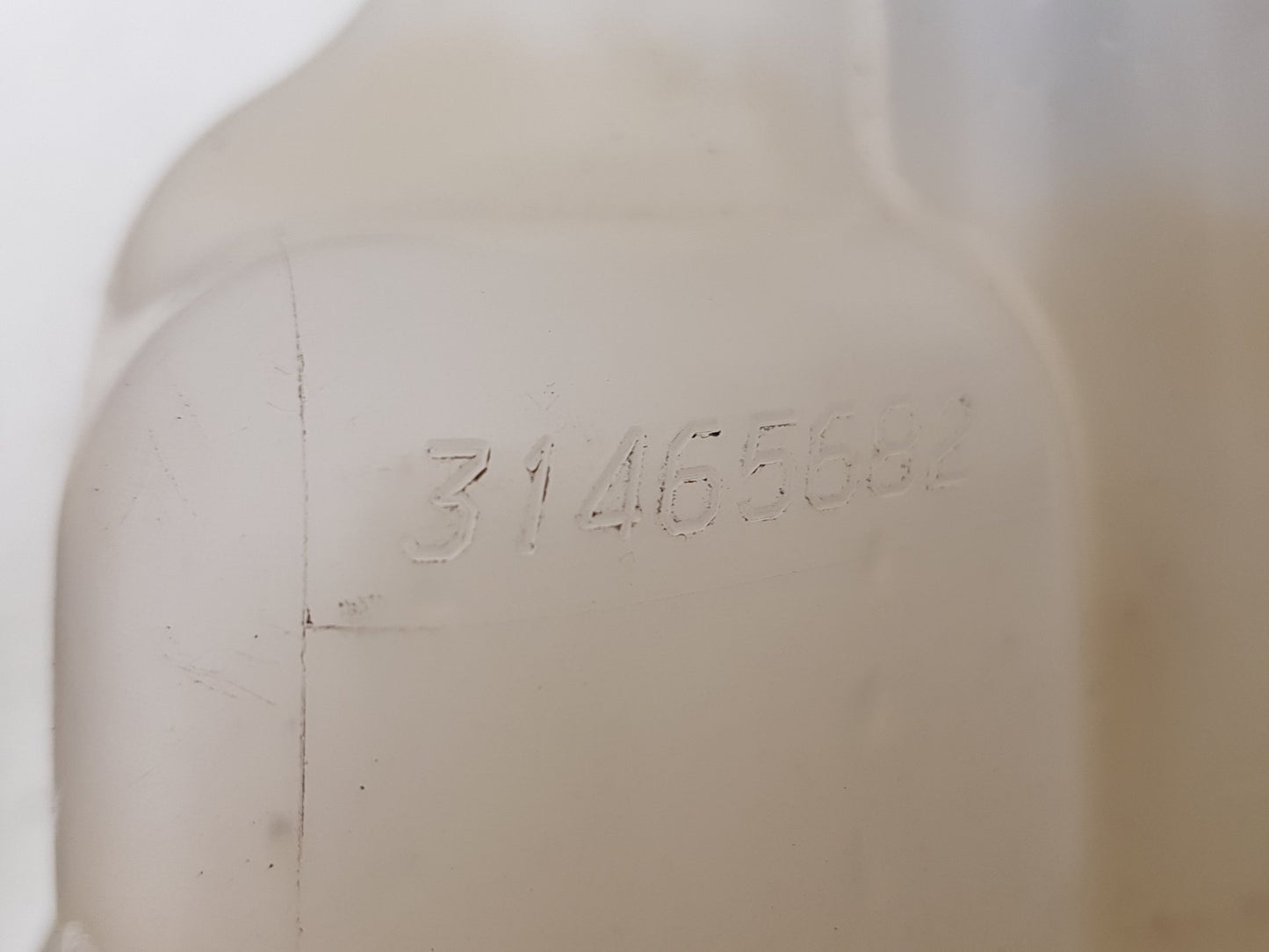 2017 - 2026 Volvo V60 II 225 Estate Radiator Pressure Bottle D2L4A