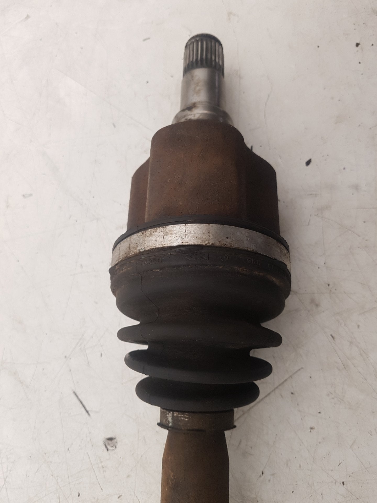2004 - 2010 Volvo V50   Estate Left Front Drive Axle 30711770