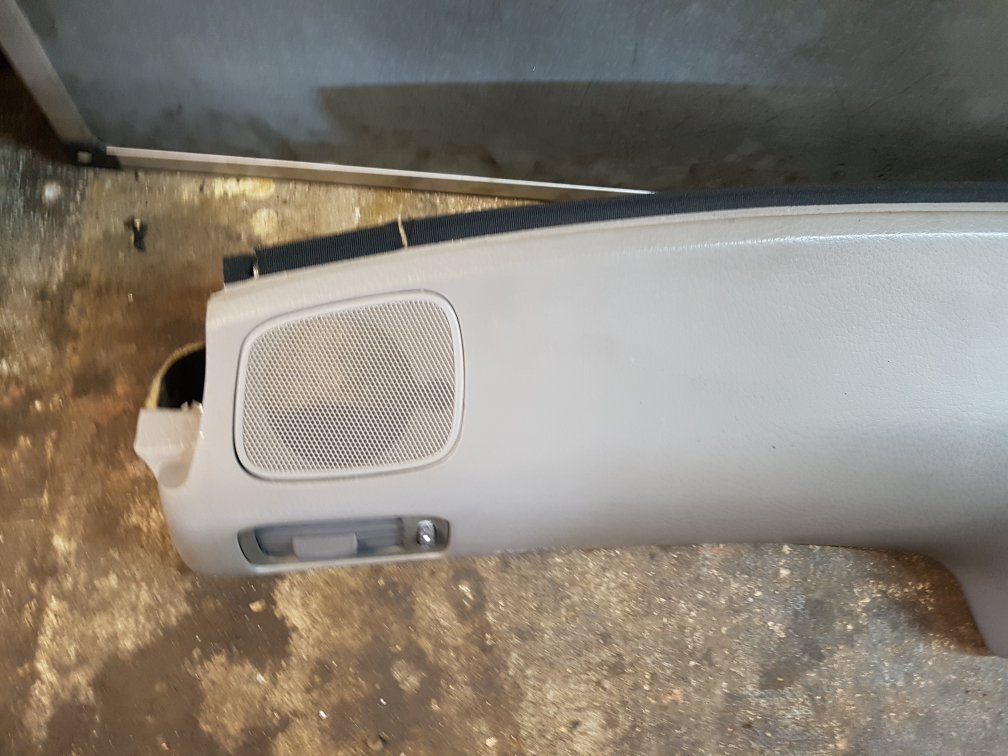 2000 - 2005 Volvo C70  Convertible Dash Assembly 9476949