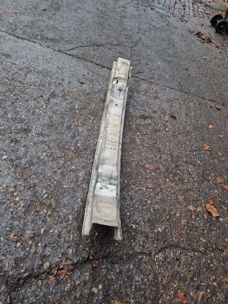 1998 - 2002 Saab 9-3  Convertible Front Bumper Bar Reinforcement