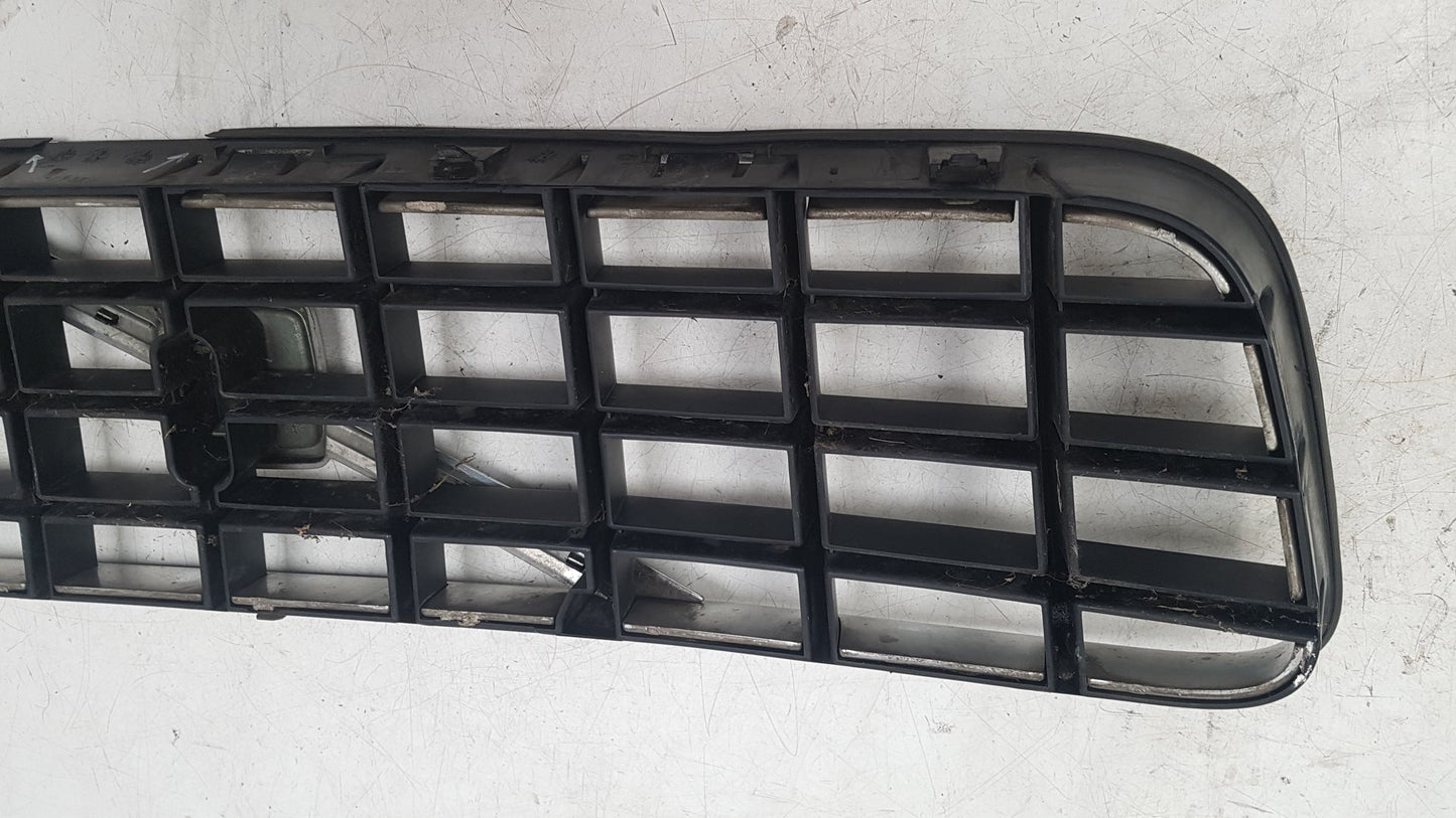 2003 - 2010 Volvo XC90  Estate FRONT GRILL 8620641