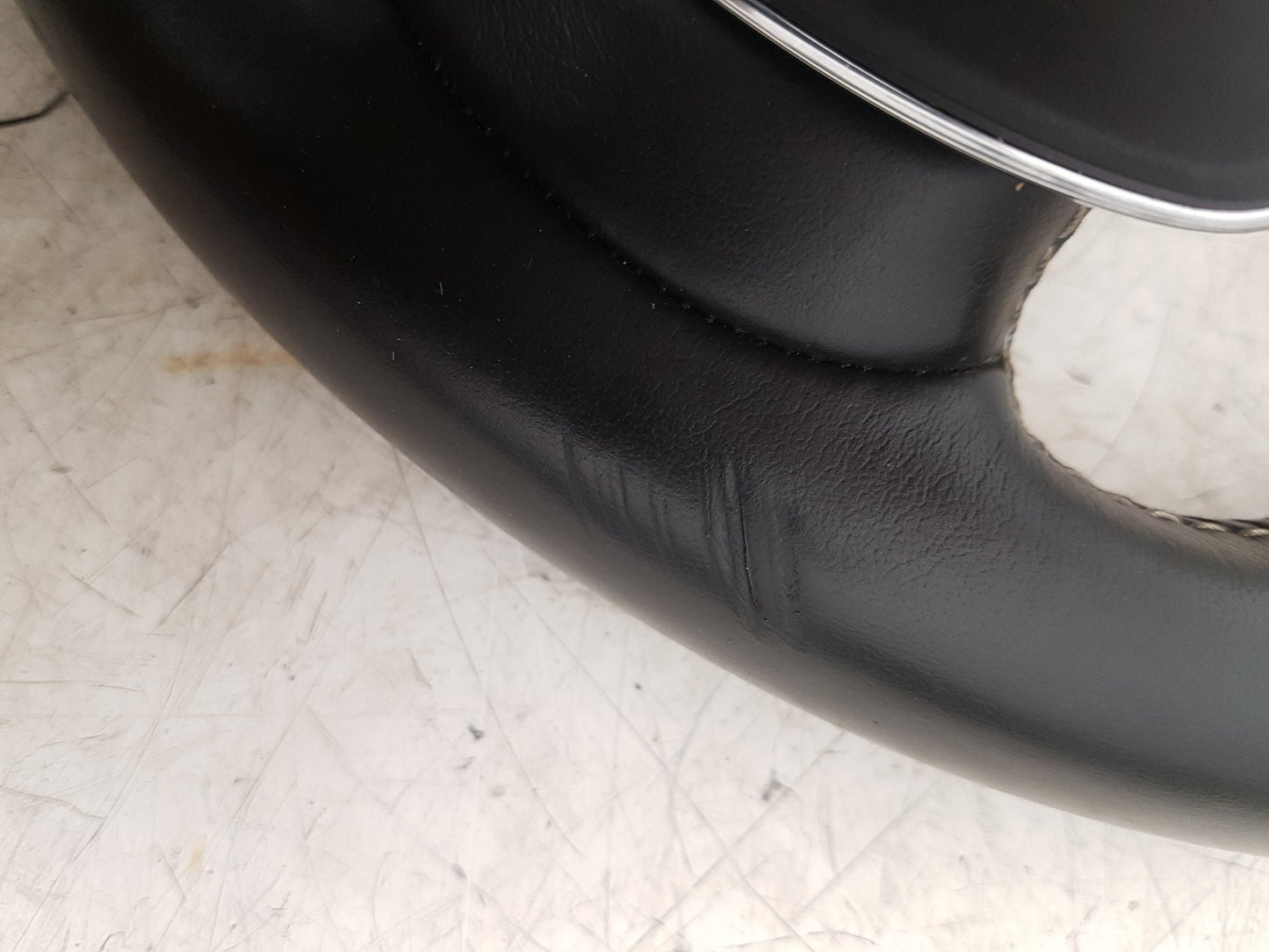 2017 - 2026 Volvo V60 II 225 Estate Steering Wheel 32227373