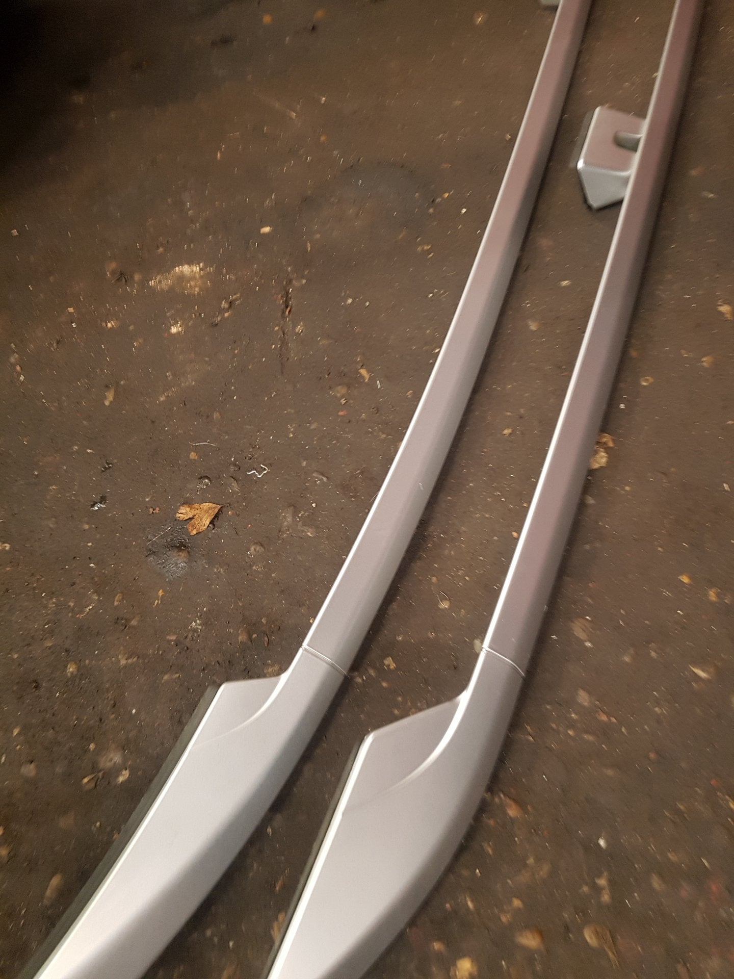 2011 - 2014 Volvo XC90  Estate Roof Rail