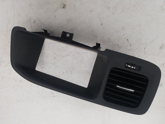 2009 - 2013 Volvo V60  Estate AIR VENT (CENTRE FRONT) 1281639