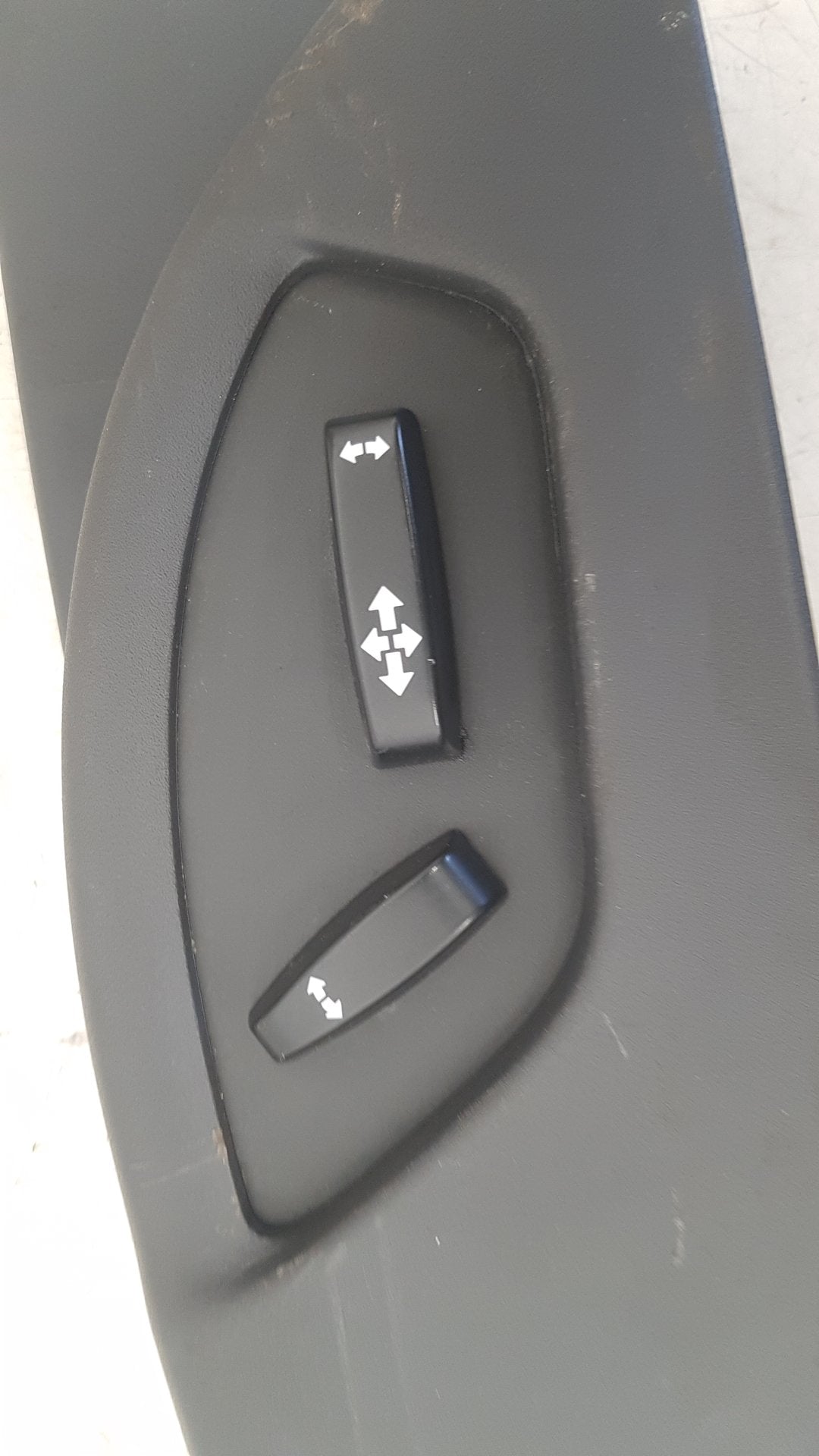 2008 - 2017 Volvo XC60 I 156 SUV Seat Memory Control Module 30659517