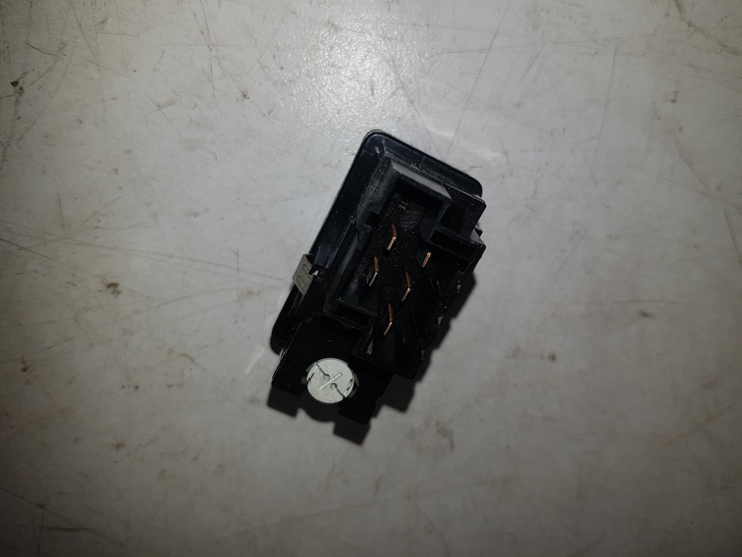 1992 - 1997 Volvo 850  Estate Heated Seat Switch 9148765