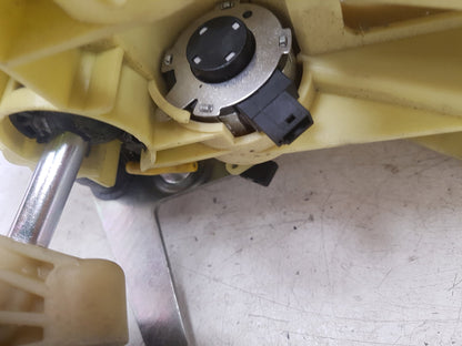 2007 - 2013 Volvo C70  Convertible GEAR STICK