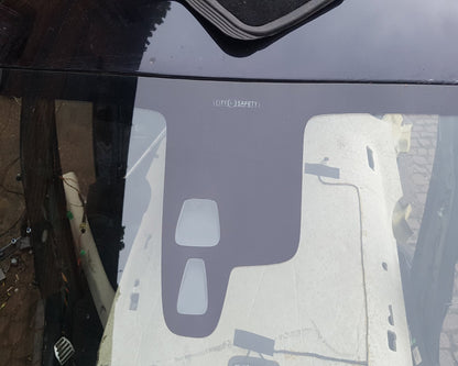 2008 - 2014 Volvo XC60  Estate WINDSCREEN (FRONT) 31402253