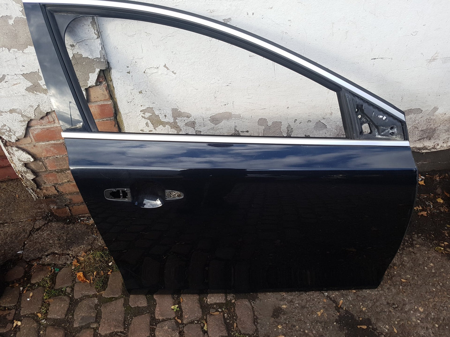 2012 - 2015 Volvo V40  Hatchback DOOR - BARE (FRONT DRIVER SIDE) 32321019