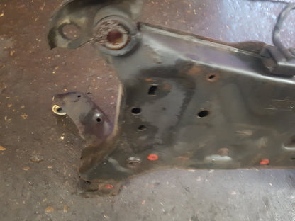 2013 - 2016 Volvo V40 III 525 Hatchback Front Subframe TO33A
