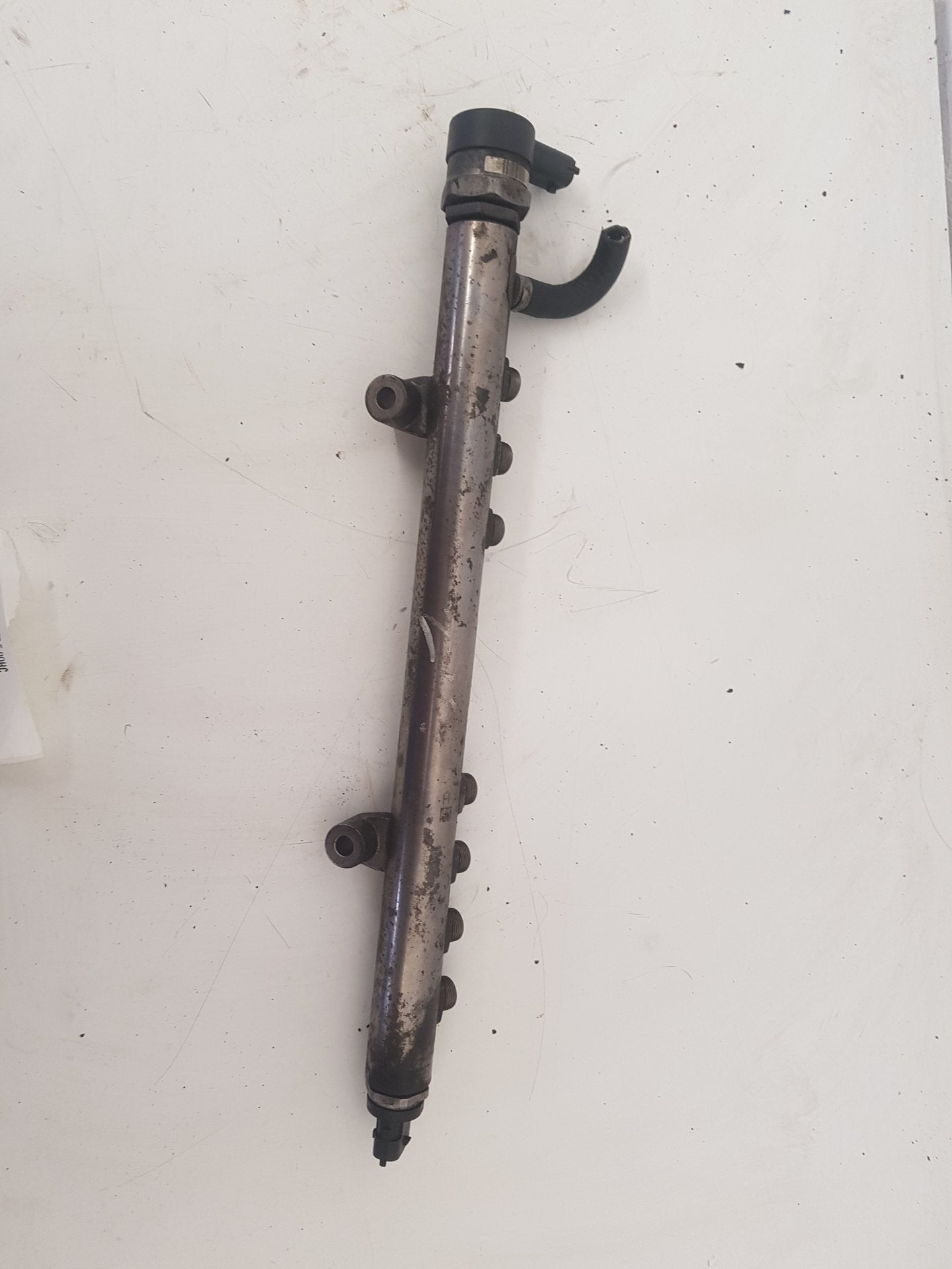 2009 - 2013 Volvo V60  Estate Injection Rail 0445215025