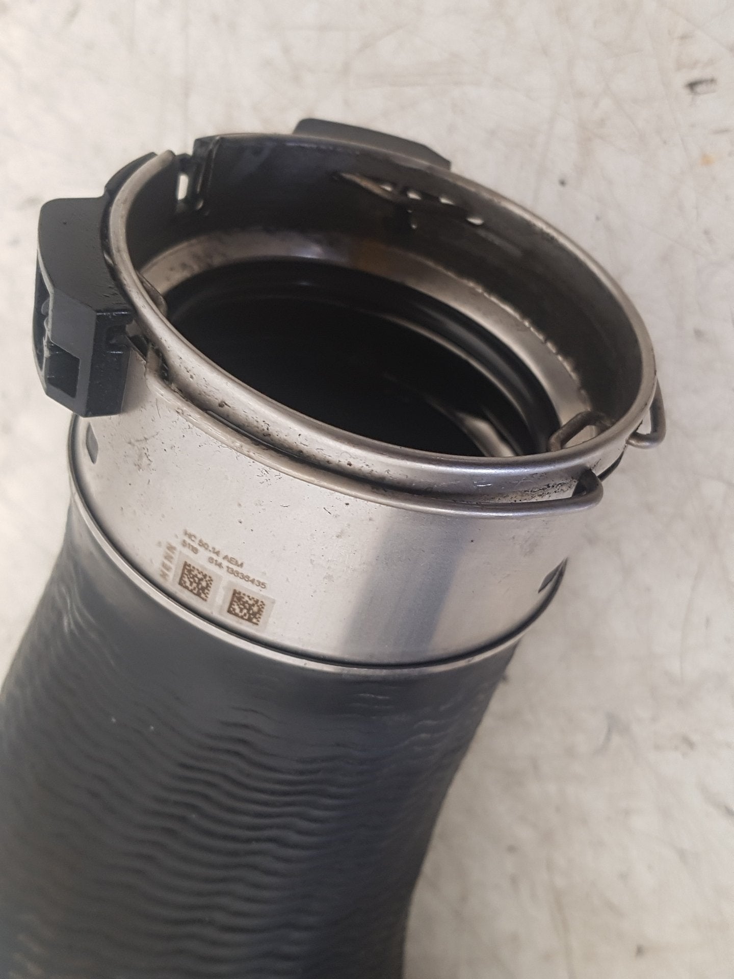 2017 - 2026 Volvo V60 II 225 Estate INTERCOOLER HOSE 32222071