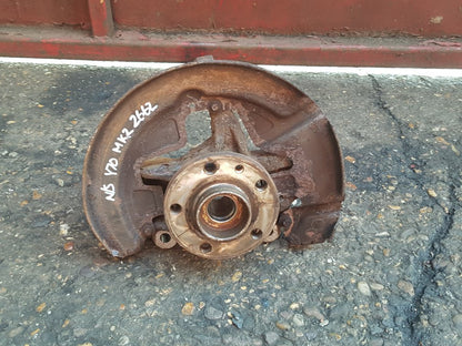 2007 - 2015 Volvo V70  Estate Left Front Hub Assembly