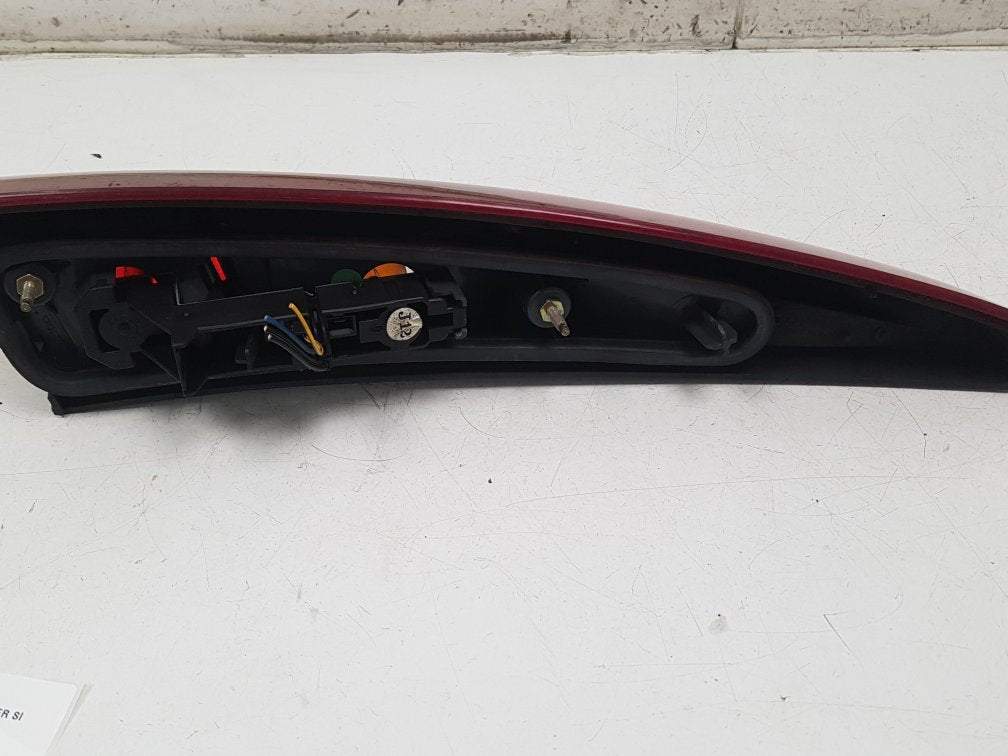 1997 - 2000 Volvo V70  Estate REAR/TAIL LIGHT UPPER (DRIVER SIDE)