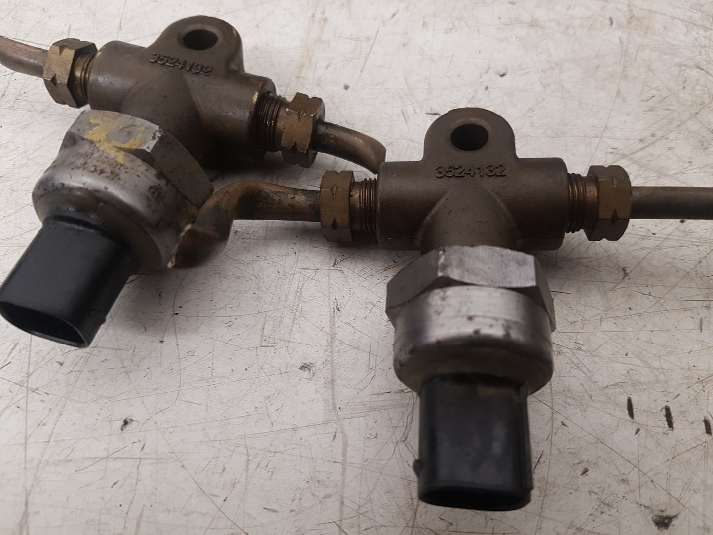 2008 - 2011 Volvo V70  Estate BRAKE PRESSURE SENSORS (PAIR) 3524132
