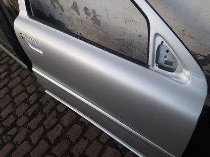2007 Volvo V70  Estate DOOR - BARE (FRONT DRIVER SIDE) 31335589