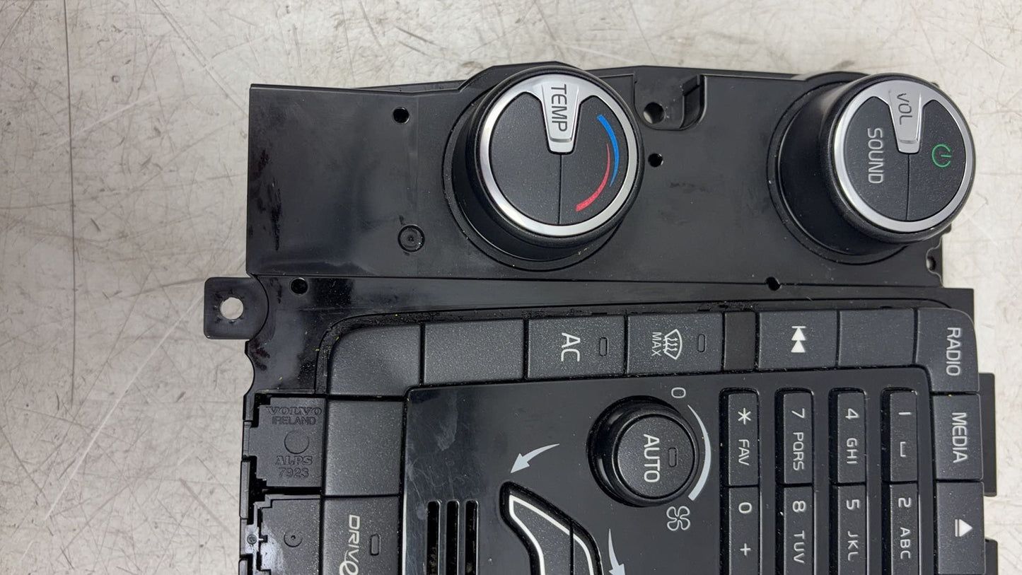 2013 - 2015 Volvo V60  Estate HEATER & RADIO CONTROL PANNEL 31288318