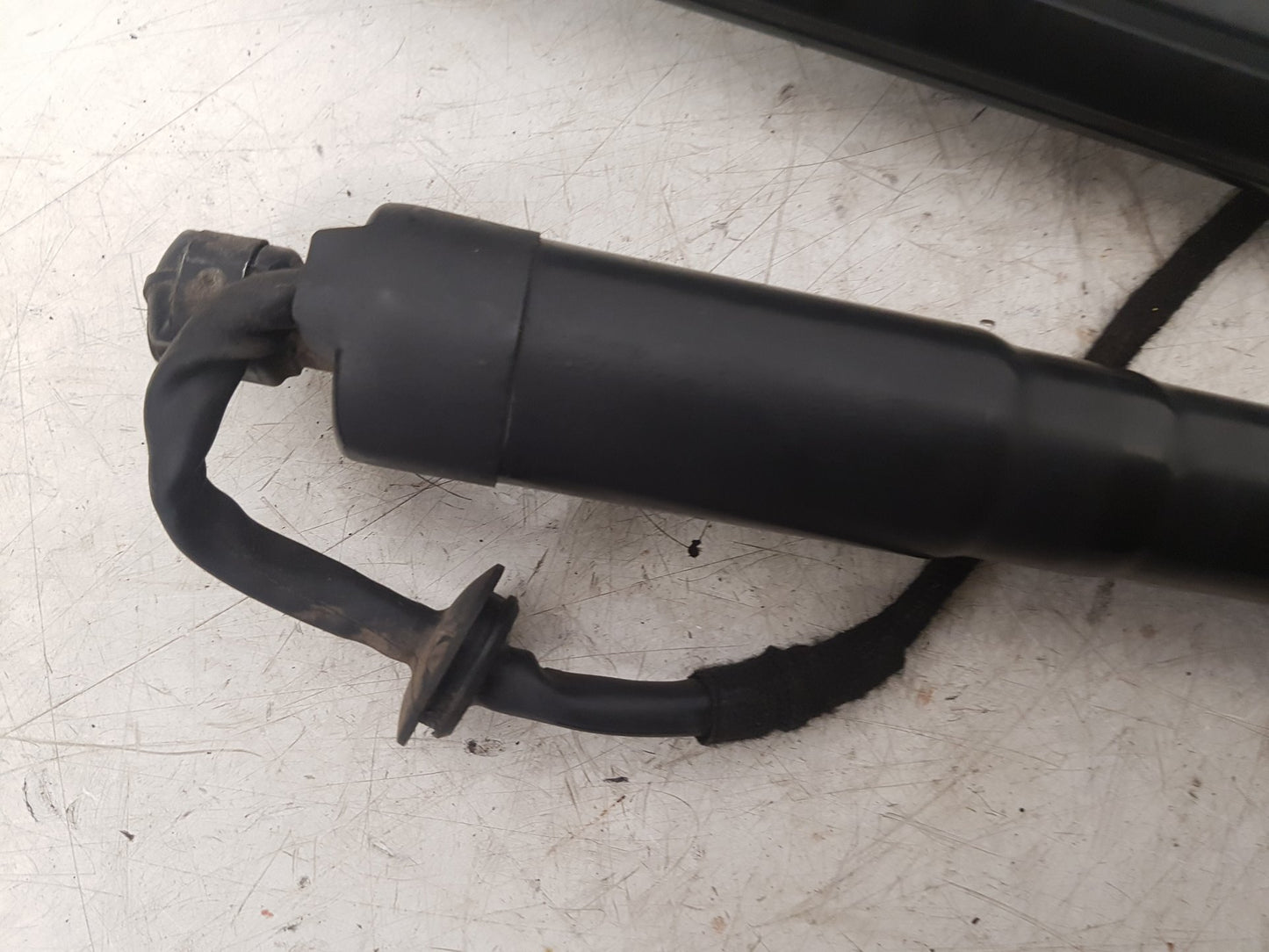 2009 - 2017 Volvo XC60 I 156 Estate Tailgate Strut (PAIR) 31479627