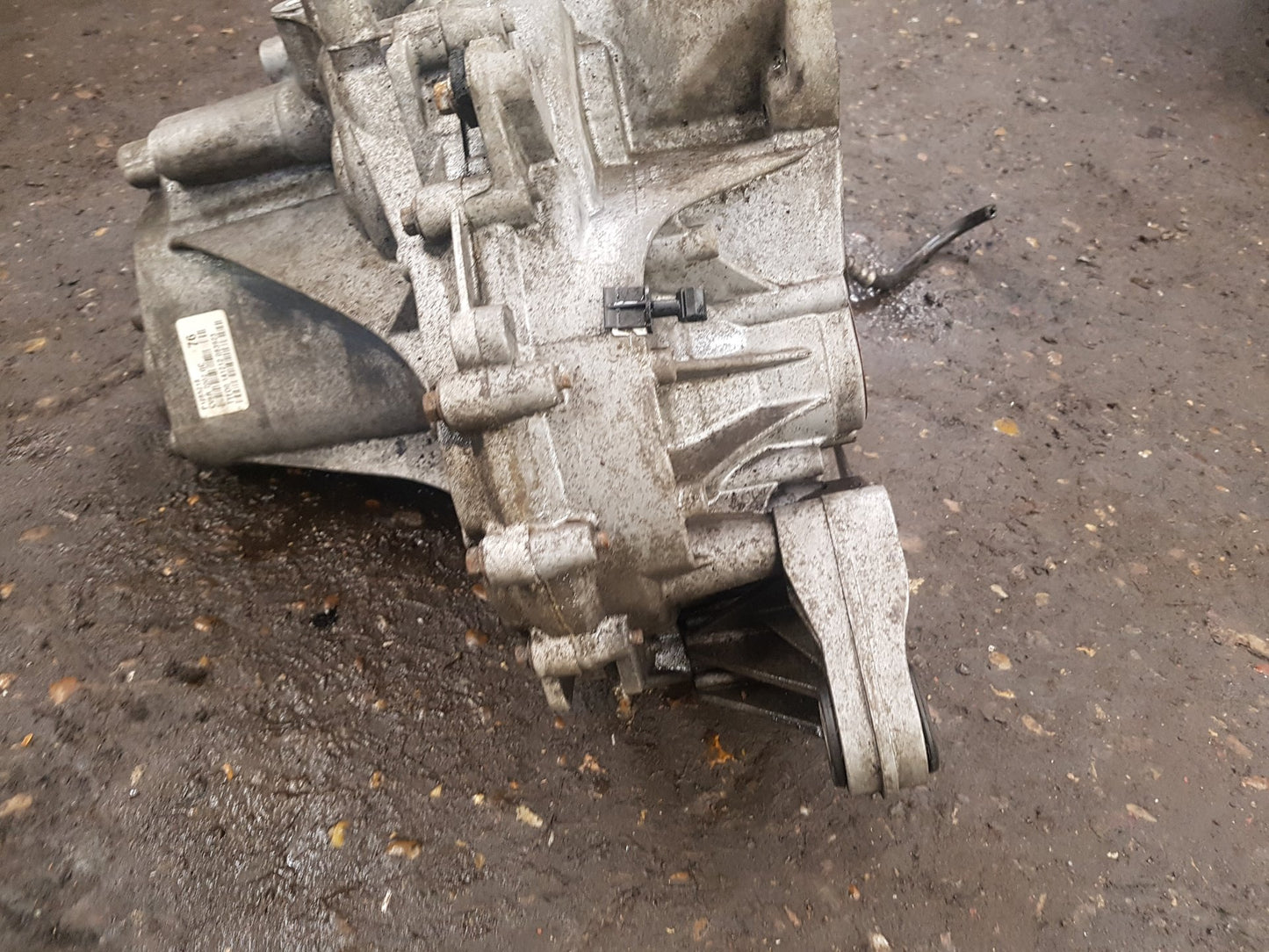 2013 - 2016 Volvo V40 III 525 Hatchback Manual Gearbox 1285218