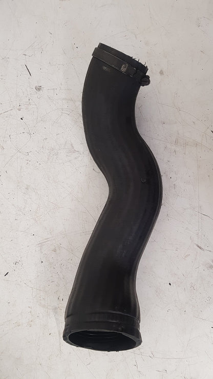 2001 - 2005 Volvo V70  Estate INTERCOOLER PIPE / BOOST HOSE 30680218