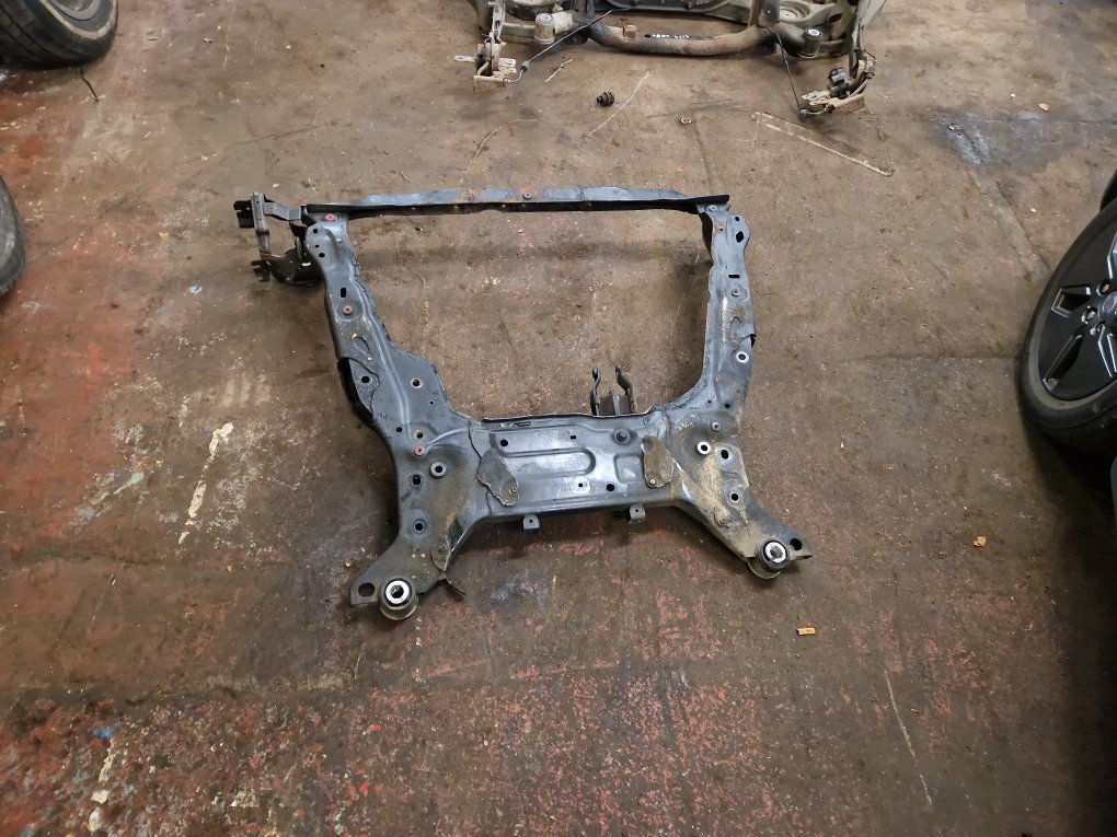 2009 - 2015 Volvo XC60  Estate Front Subframe 31406810