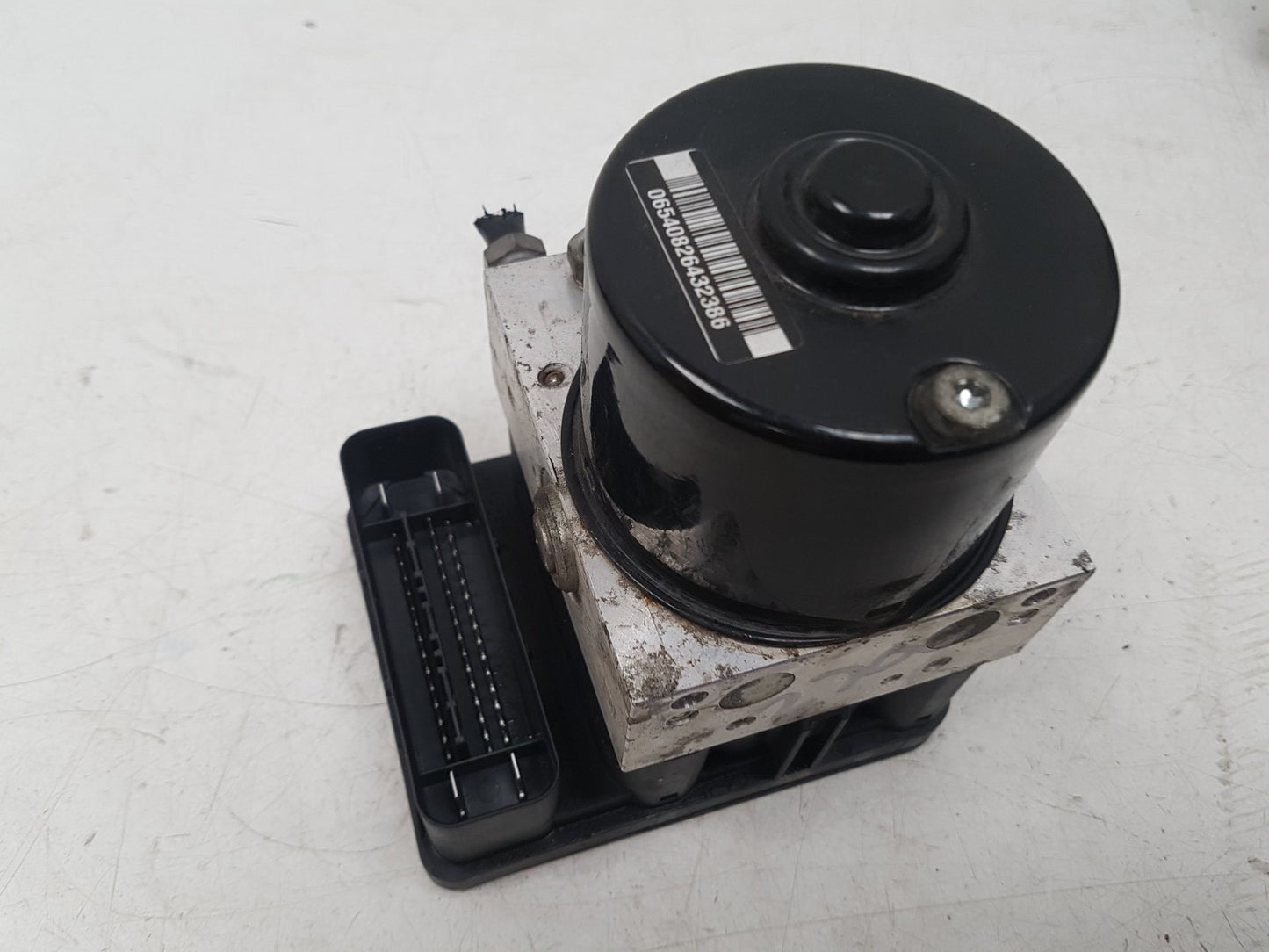 2008 - 2009 Volvo C70  Convertible ABS Pump/Modulator 30794730AA