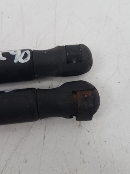 2005 - 2010 Volvo XC90  Estate TAILGATE STRUTS/RAMS - PAIR 30634580