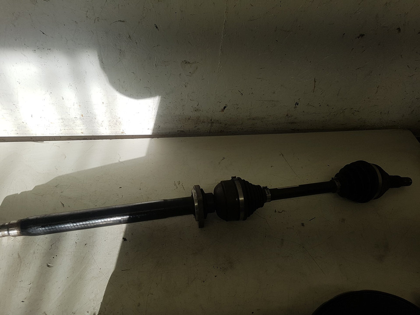 2010 - 2012 Saab 9-5  Saloon Driveshaft (Manual) UK Drivers Side Front.
