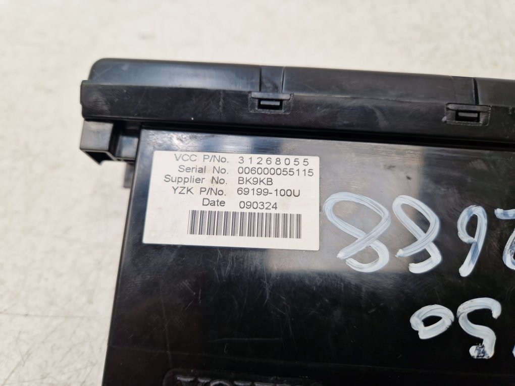 2010 Volvo S40  Saloon Dash Display Unit 31268055