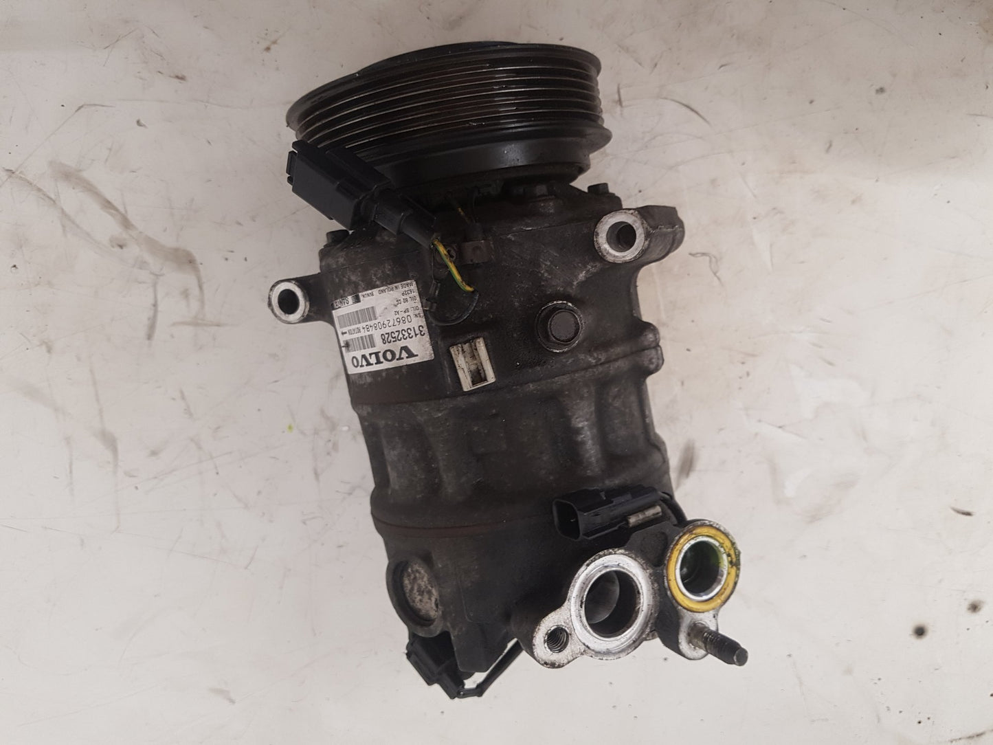 2010 - 2015 Volvo V60  Estate A/C Compressor 31332528