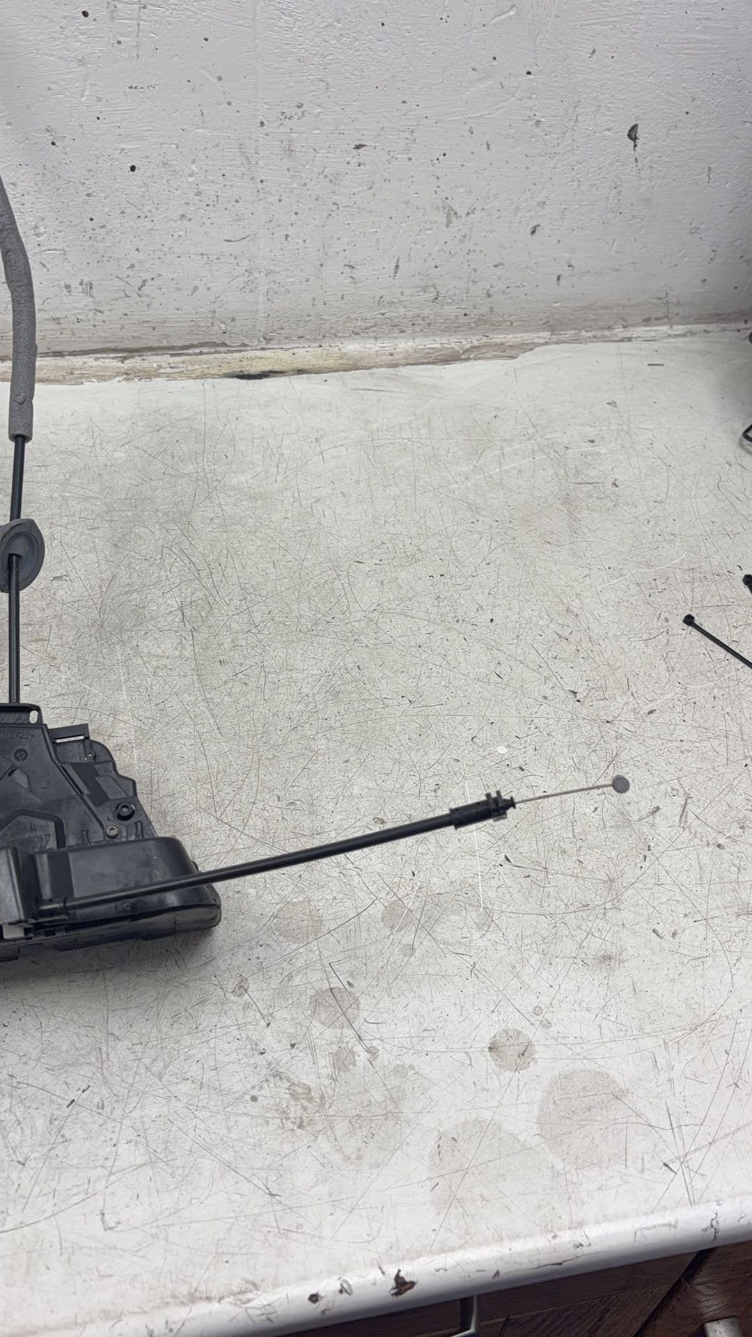 2010 Volvo XC70  Estate Left Rear Door Lock Actuator 31253920