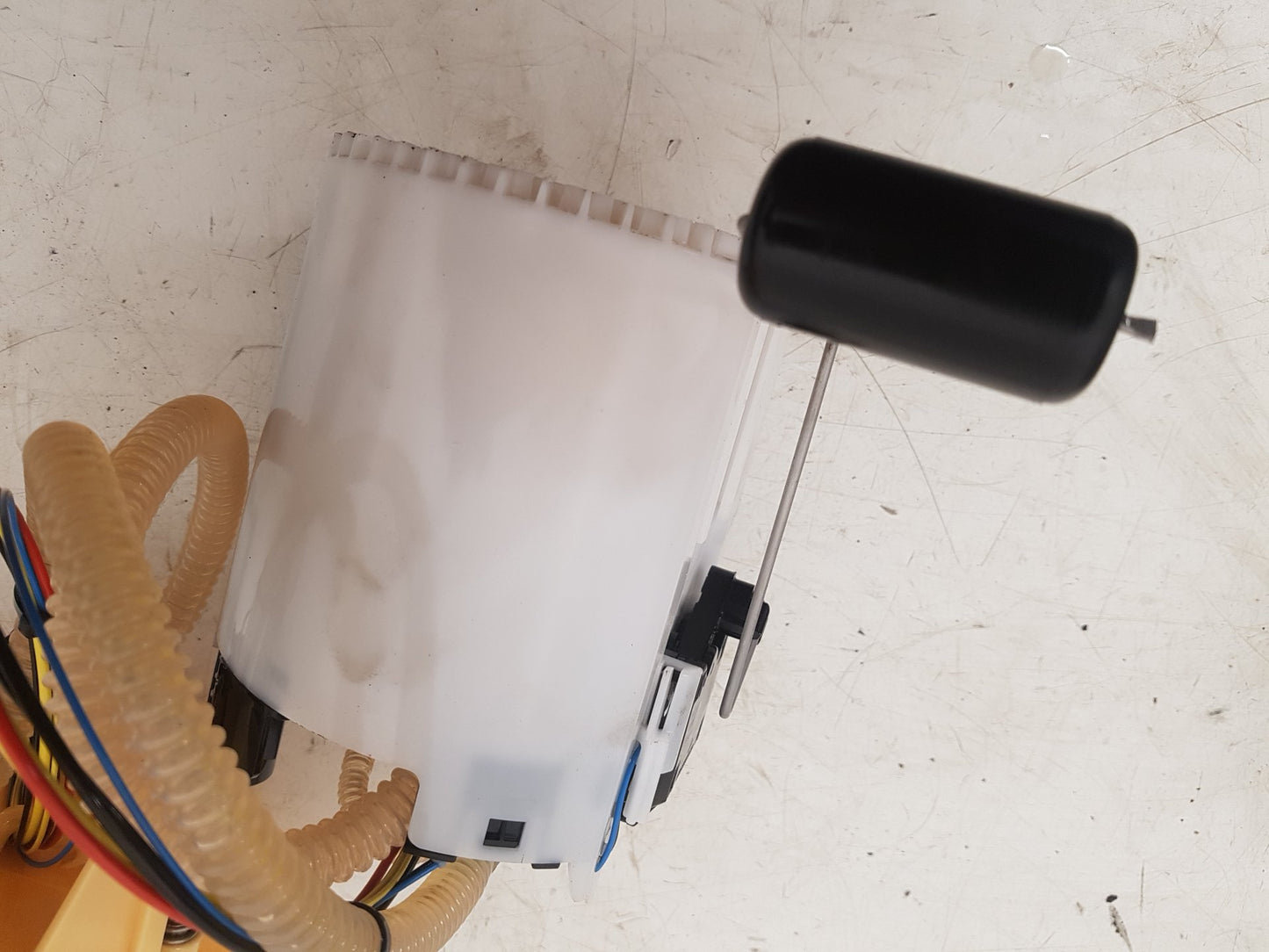 2017 - 2026 Volvo V60 II 225 Estate Fuel Pump 31405482