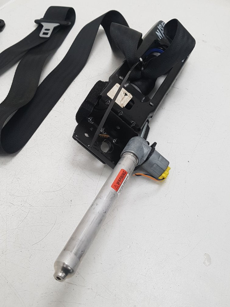 2004 - 2010 Volvo V50   Estate Left Front Seat Belt 8639693