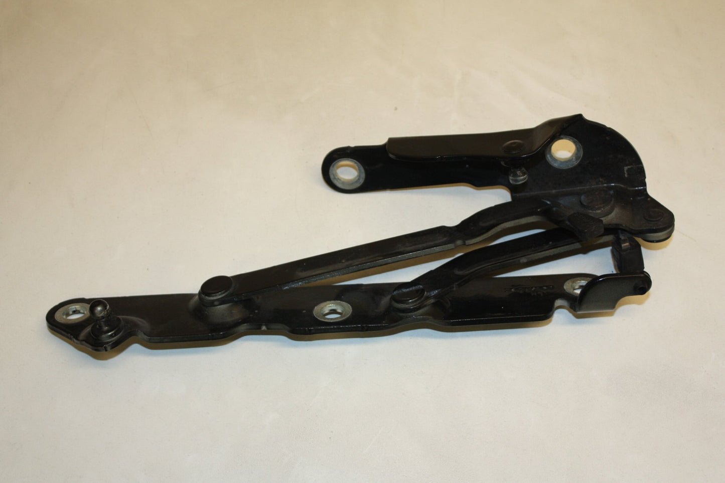 2006 - 2010 Volvo S80   BOOTLID HINGE (PASSENGER SIDE) 30649457