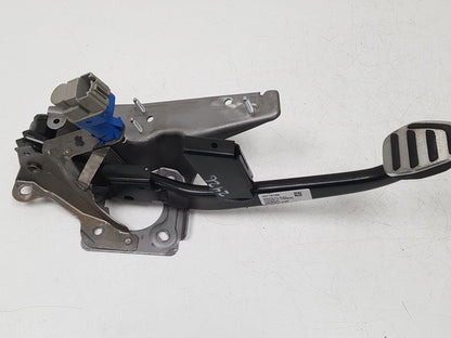 2010 - 2012 Volvo C30  Hatchback Brake Pedal 30776769