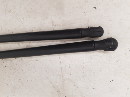 2005 - 2010 Volvo XC90  Estate TAILGATE STRUTS/RAMS - PAIR 30634580